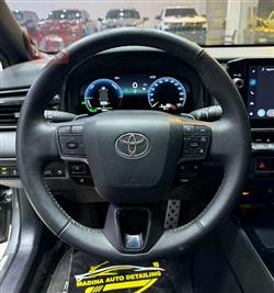 تۆیۆتا کامری